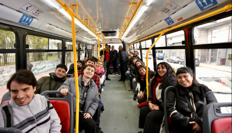 Viaje sin costo entre la UNLa y la estación