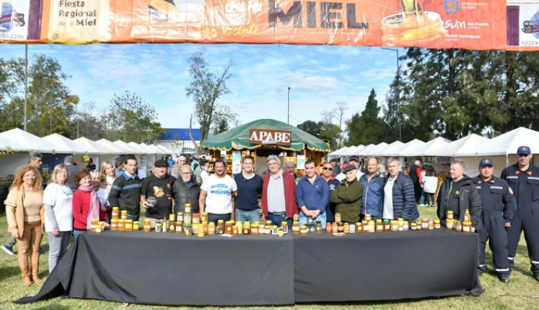 Una multitud celebró la Fiesta de la Miel