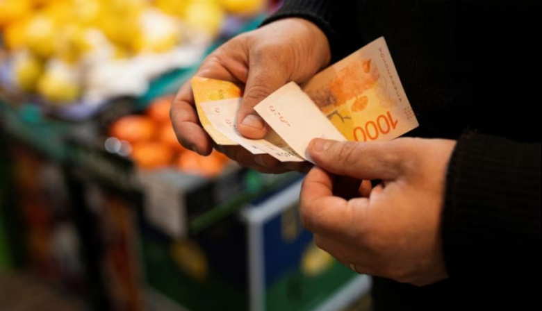 La inflación bajó, pero la heladera sigue vacía: 2,8% en abril y una pobreza que no afloja