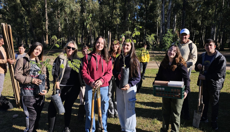 "El ambiente te necesita": convocan a vecinos de Ezeiza a sumarse al cuidado de los bosques y los barrios