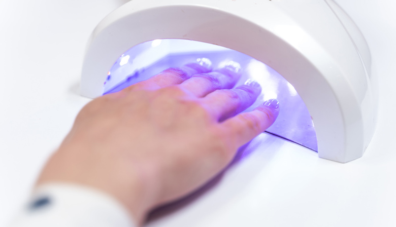Lámparas de secado de uñas y rayos ultravioleta: una exposición que puede afectar la piel