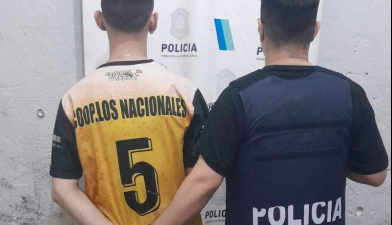 Caos en la plaza por festejo estudiantil