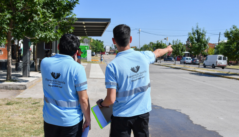 Esperas eternas: el transporte bajo la lupa en Varela