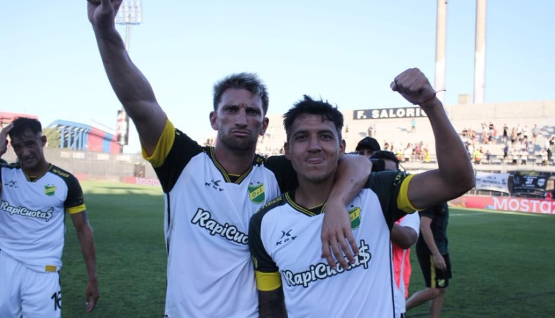 Un toque y nada más