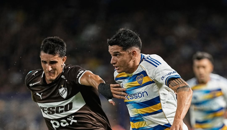 Silbidos y vacío: Boca volvió a fallar en casa