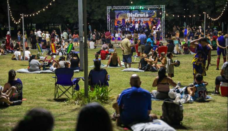 Noches en el parque: música, cine y comida al aire libre
