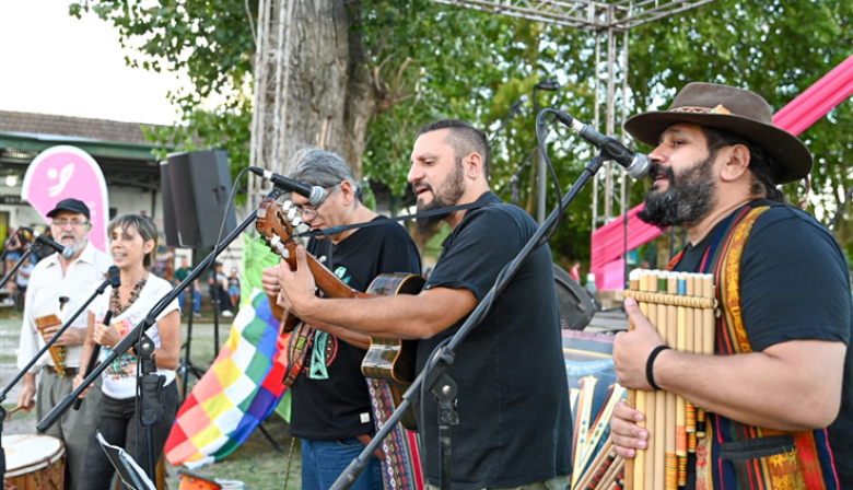 Ritmos del norte coparon San Vicente