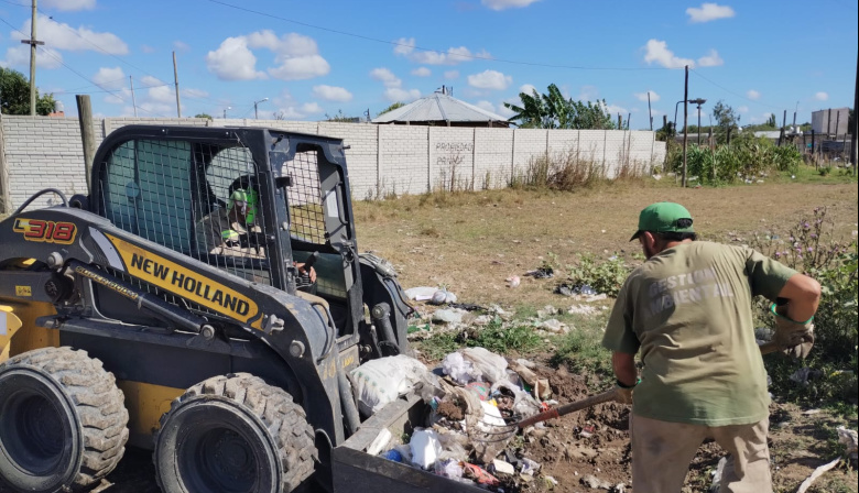 Operativos contra microbasurales en distintos barrios