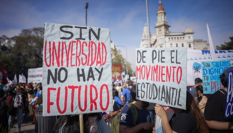 Paro universitario y amenaza de huelga indefinida