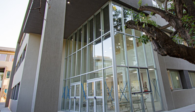 Más aulas para formar docentes