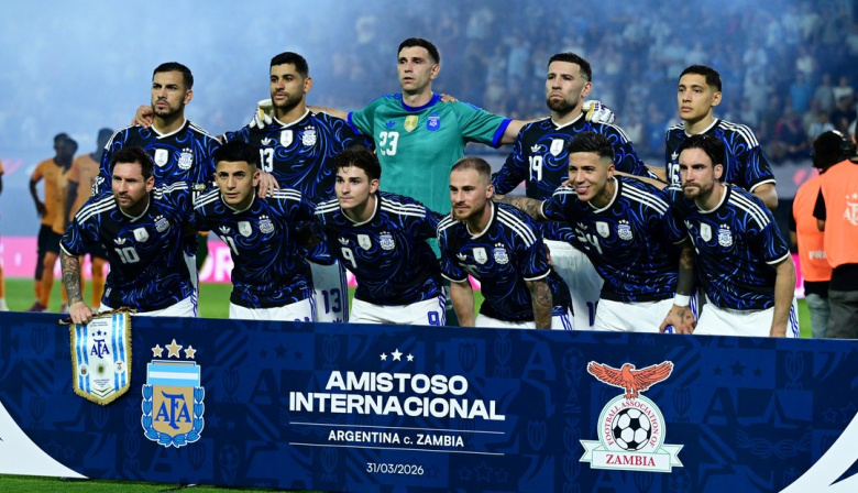 Messi marcó el camino y Argentina aplastó antes del Mundial