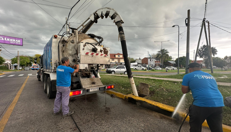 Cuadrillas en la calle tras la tormenta