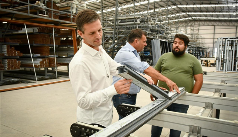 Mantegazza celebró la llegada de Fazzglass a San Vicente