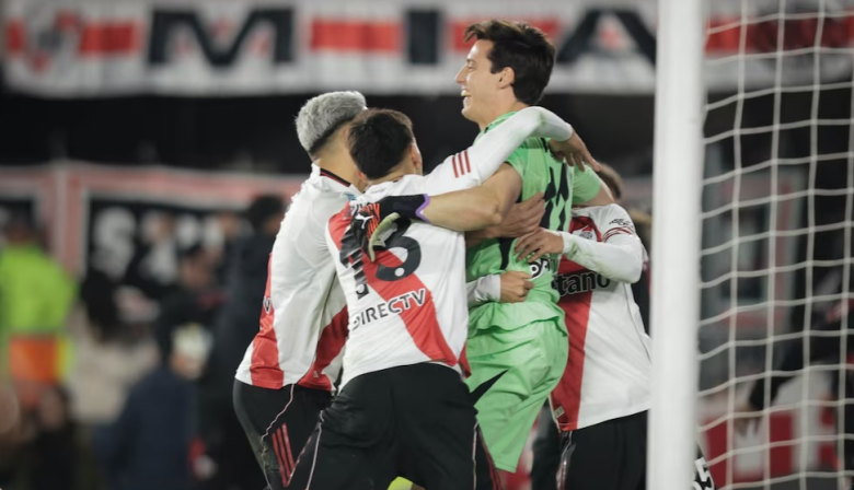 River sobrevivió luego de la agonía y sigue vivo