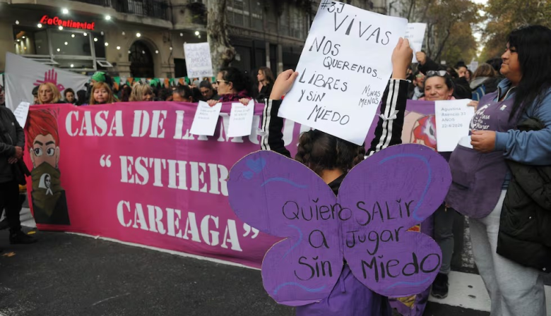 Once años después, una multitud volvió a decir basta