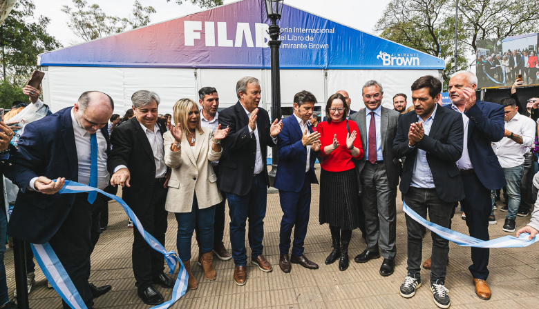 Kicillof inauguró la FILAB junto a Cascallares y Fabiani