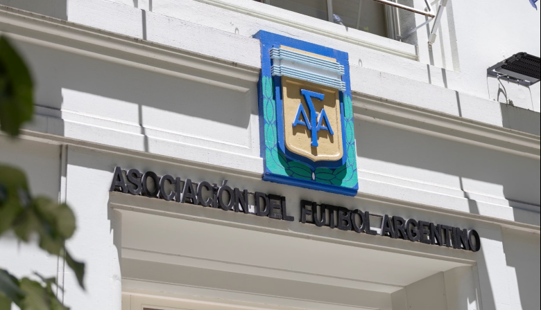 La AFA va contra los medios partidarios: advierten sobre sanciones