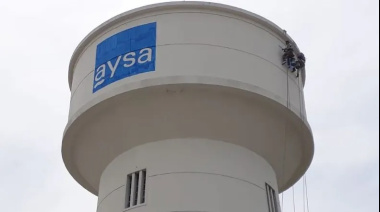 Milei habilita a AySA a cortar el agua por falta de pago