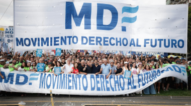 Kicillof se sumó a la marcha contra la reforma laboral