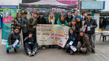 Estudiantes salieron a la calle contra la violencia escolar