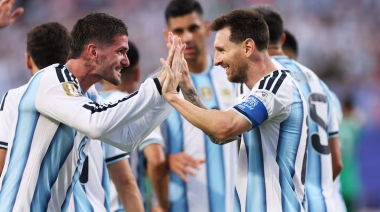 Messi hizo historia y Argentina arrancó con una goleada inolvidable