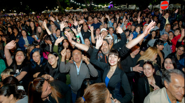 Berazategui festeja sus 66 años con Rodrigo Tapari