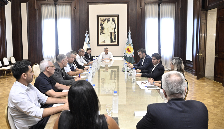 Leasing, obras y fondos: la Provincia sumó a 13 municipios