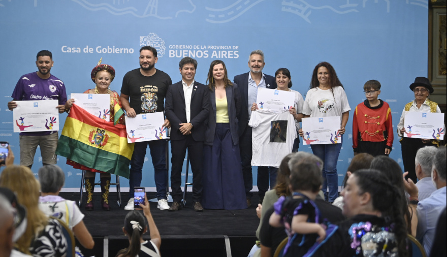 La fiesta que resiste y organiza