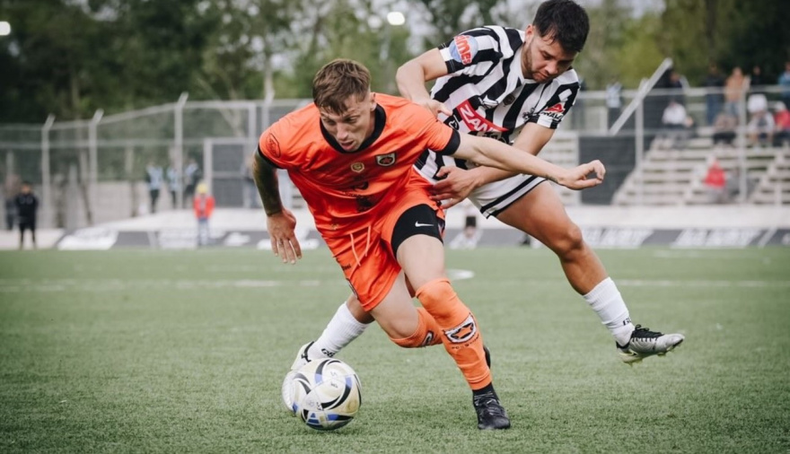 Estrella del Sur no pudo con Mercedes y dejó pasar la punta