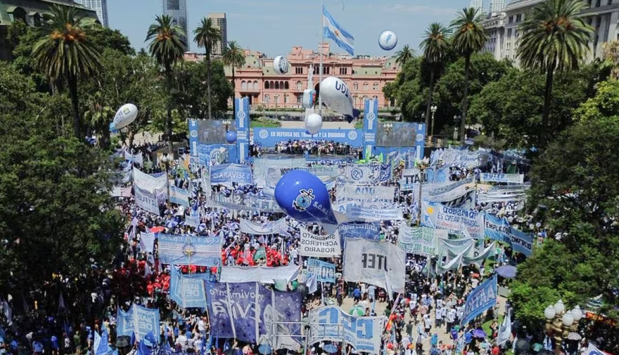 La CGT vuelve a las calles contra el ajuste