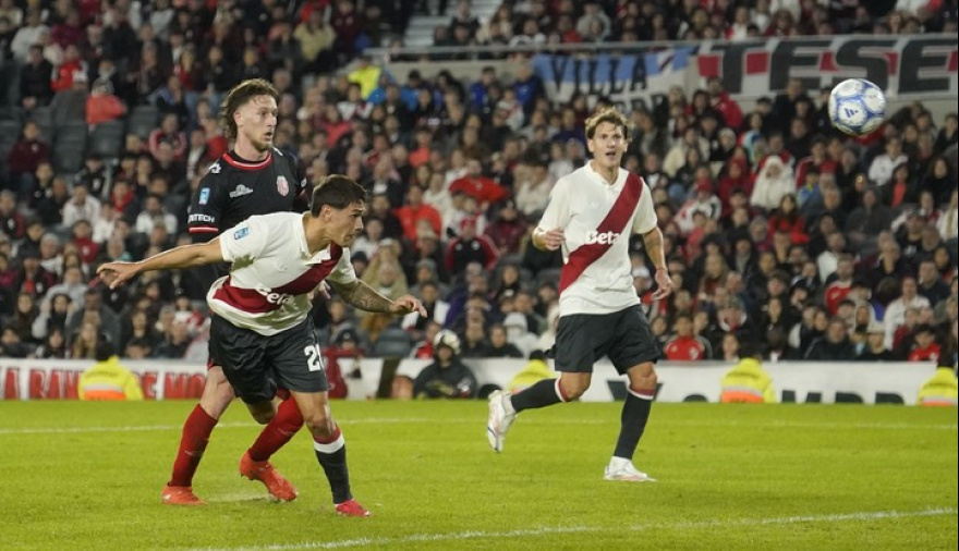 River volvió a caer y encendió todas las alarmas