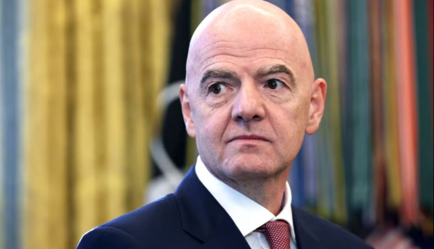UEFA, AFC y Concacaf desafían a Infantino