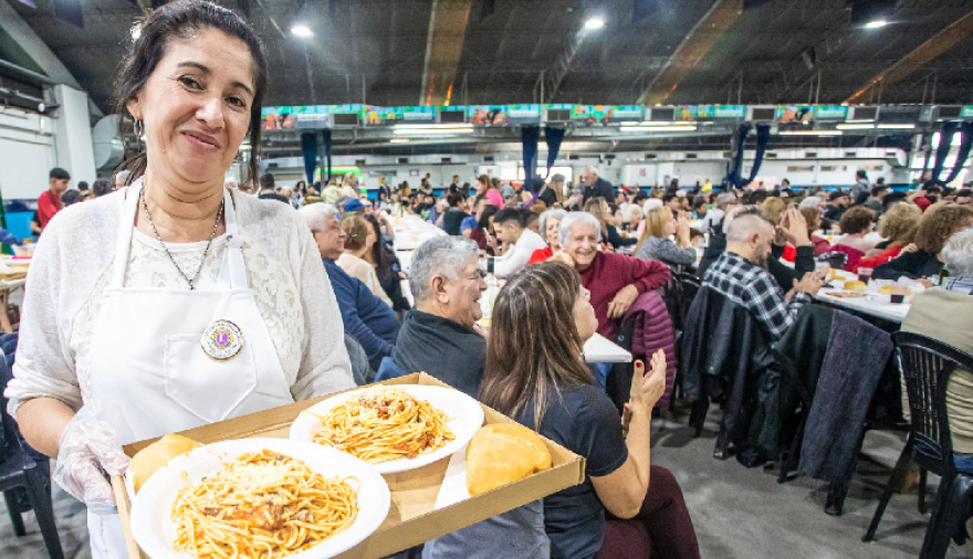 Pasta, música y una causa que une a Berazategui