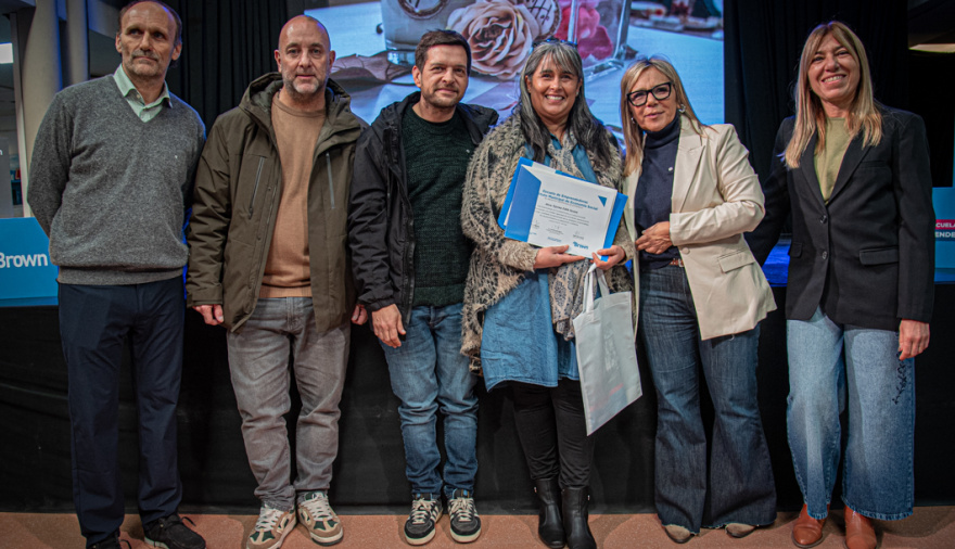 Brown reconoció a 44 emprendimientos