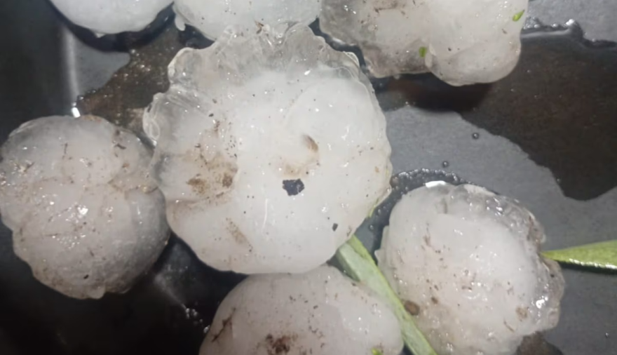 Granizo y alerta: Buenos Aires bajo tormenta