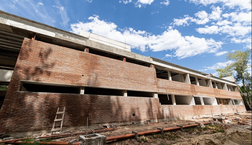 Un nuevo edificio para la UNaB: así avanza la obra que ampliará su capacidad en Burzaco