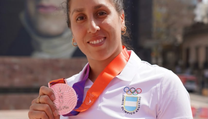 Micaela Cortez, la varelense que llegó a la plata en el Frontball