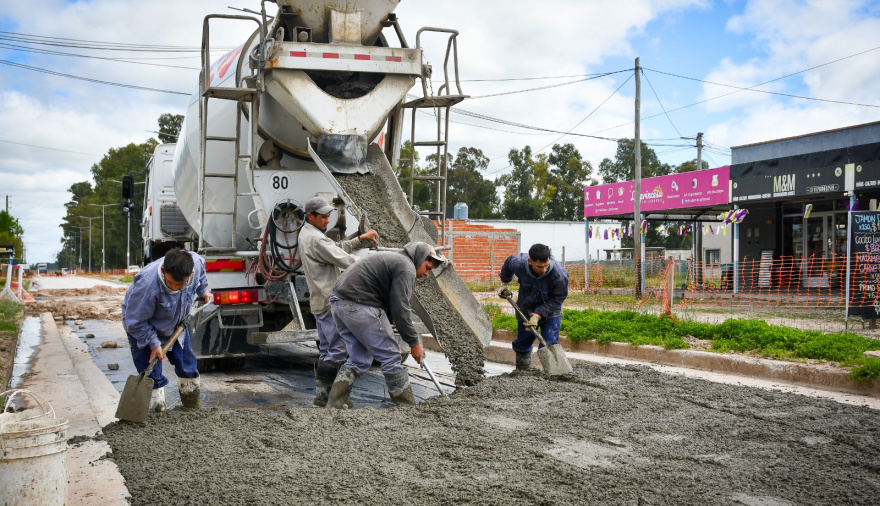 San Vicente acelera obras clave para mejorar calles y evitar anegamientos