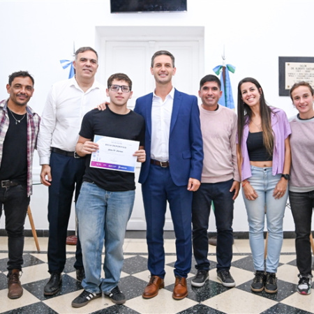Mantegazza entregó becas y presentaron nueva dirección para atletas de alto rendimiento