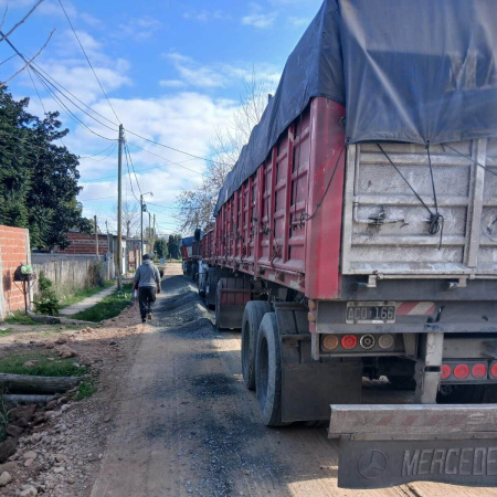 Calles reparadas, más luces y nuevos accesos en Presidente Perón
