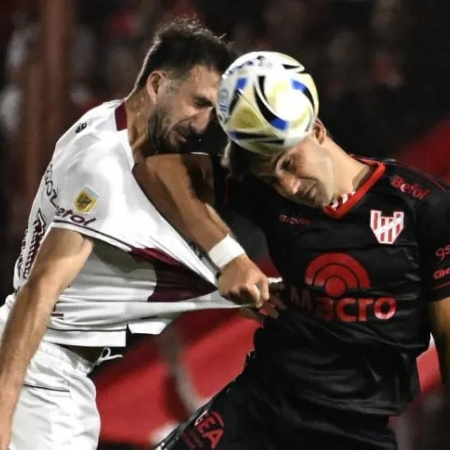 Instituto y Lanús no pudieron romper el cero