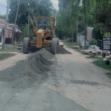 Calles en obra: el Municipio acelera trabajos en los barrios