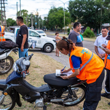Fuerte presencia policial en Don Orione