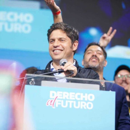 Kicillof ordena arriba y el PJ define internas en 11 distritos