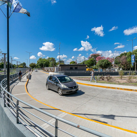 Un puente que agilizó tránsito local