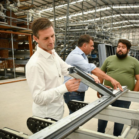 Mantegazza celebró la llegada de Fazzglass a San Vicente