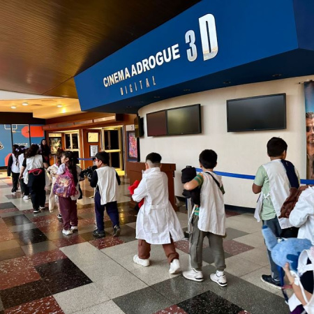 Más de 200 chicos vivieron su primera vez en el cine