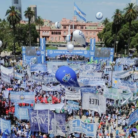 La CGT vuelve a las calles contra el ajuste