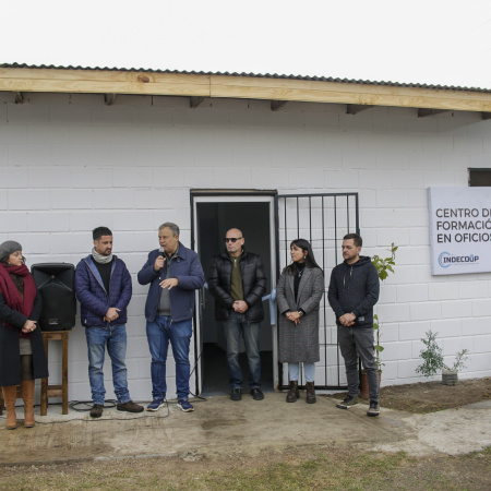 Un nuevo espacio para aprender oficios en Brown