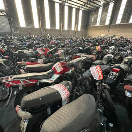 Compactaron 900 vehículos y liberaron espacio público